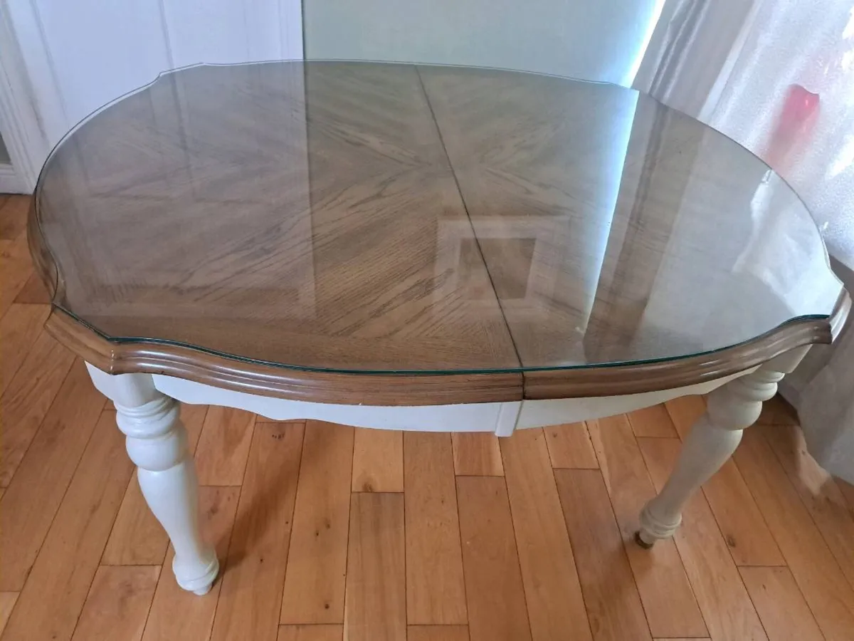 Dinning room table - Image 2