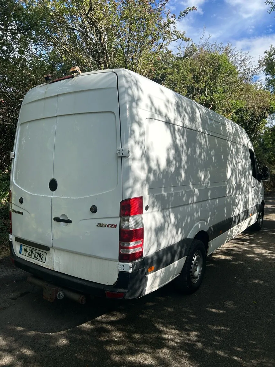 Mercedes Sprinter - Image 4