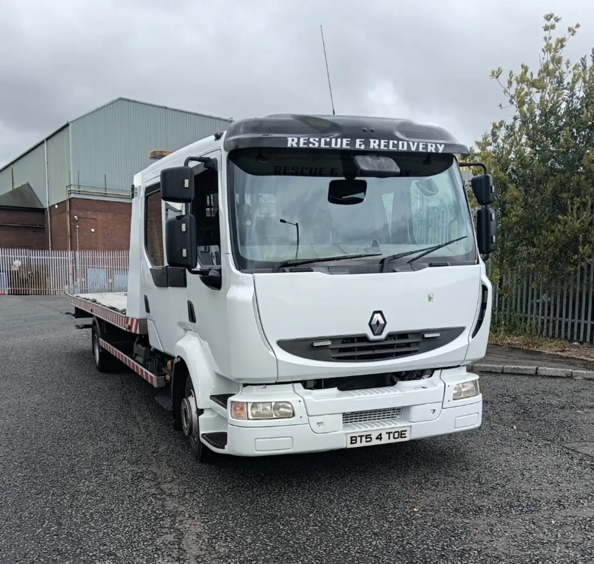 Recovery Truck - Image 1
