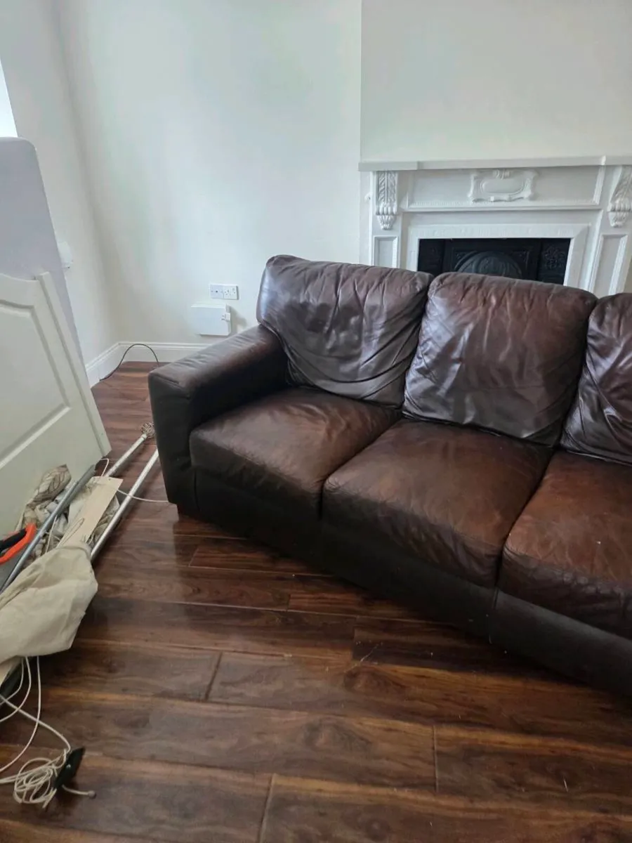 Leather sofa 3 seater - Image 3