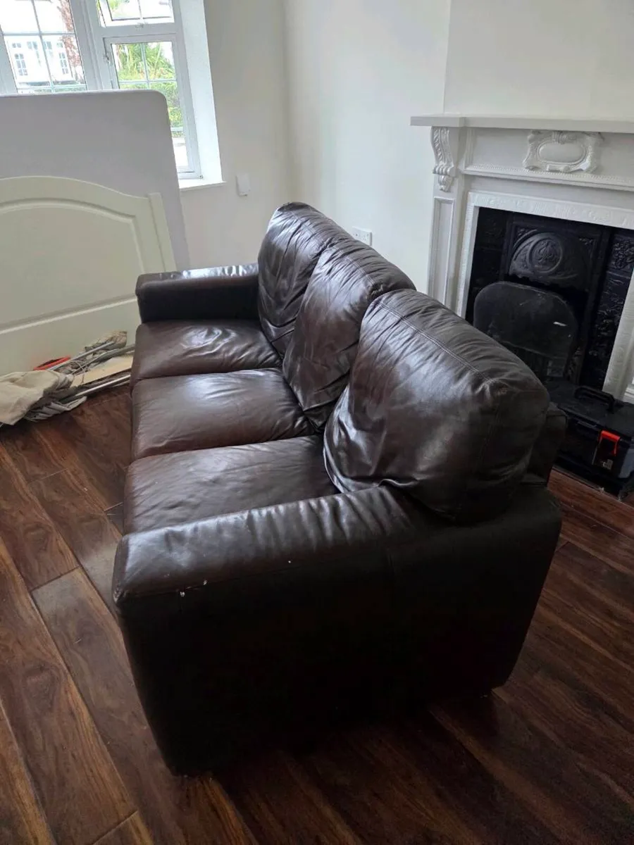 Leather sofa 3 seater - Image 1