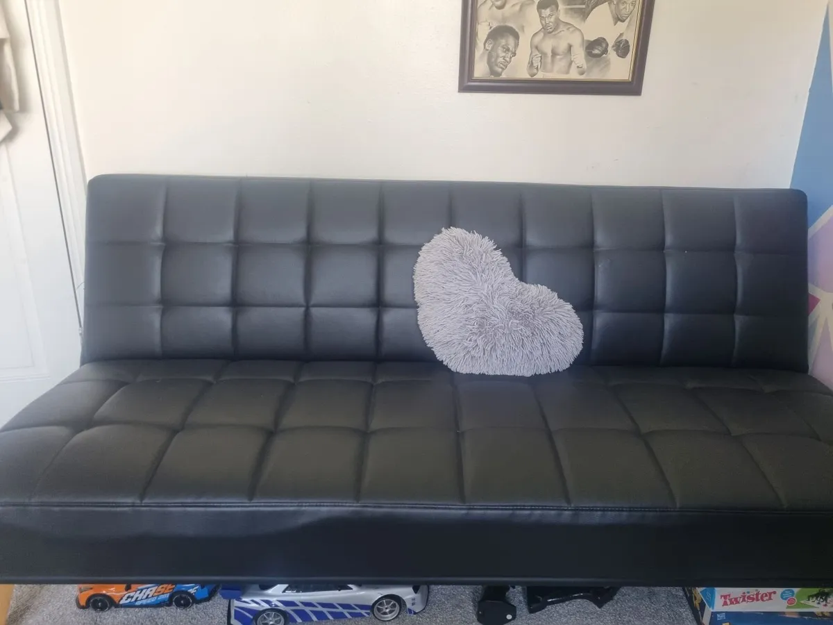 Guess Sofa bed - Image 2