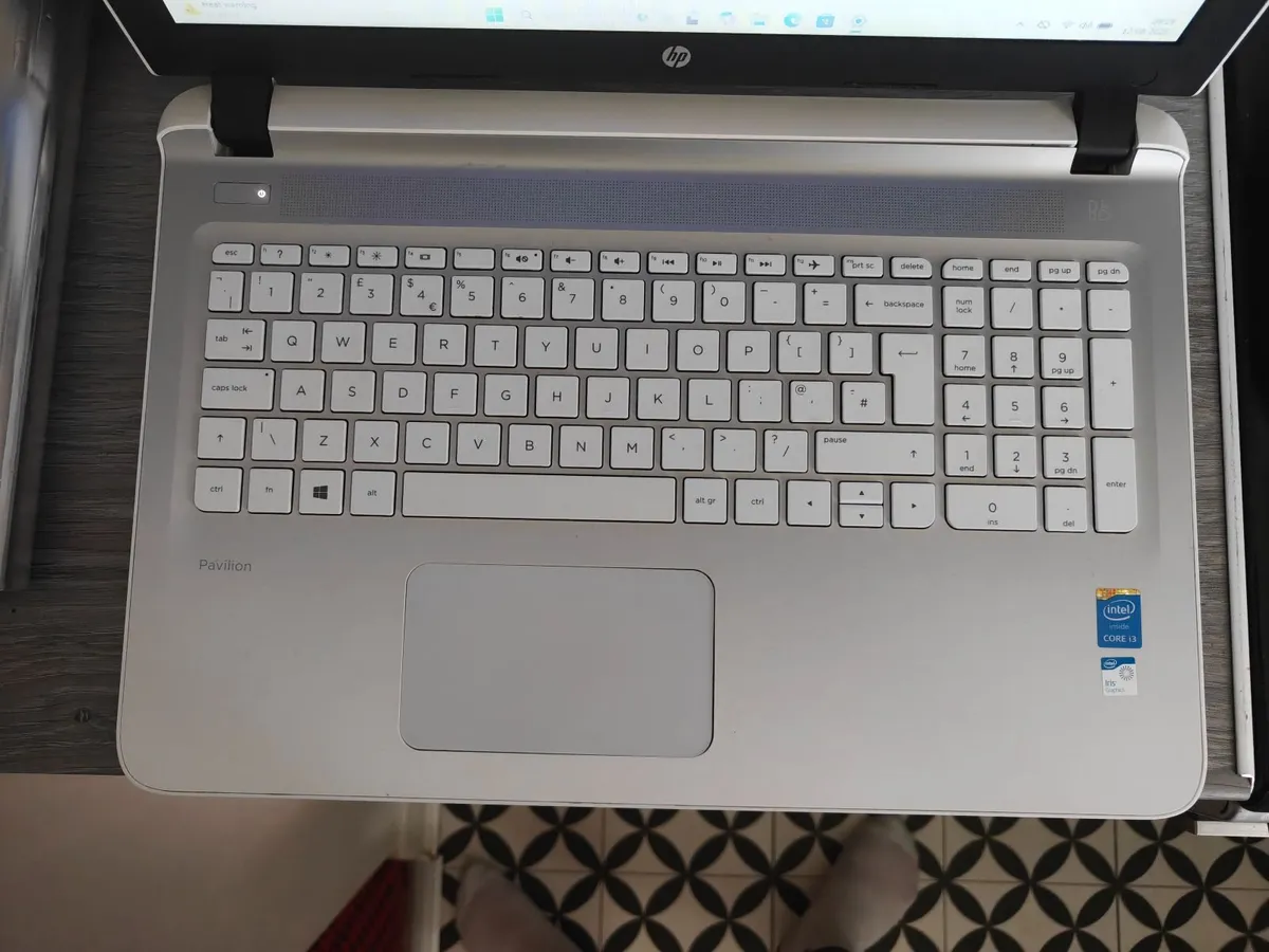 HP Pavilion 15, Core i3 - 8GB RAM - 1TB HDD - Image 4