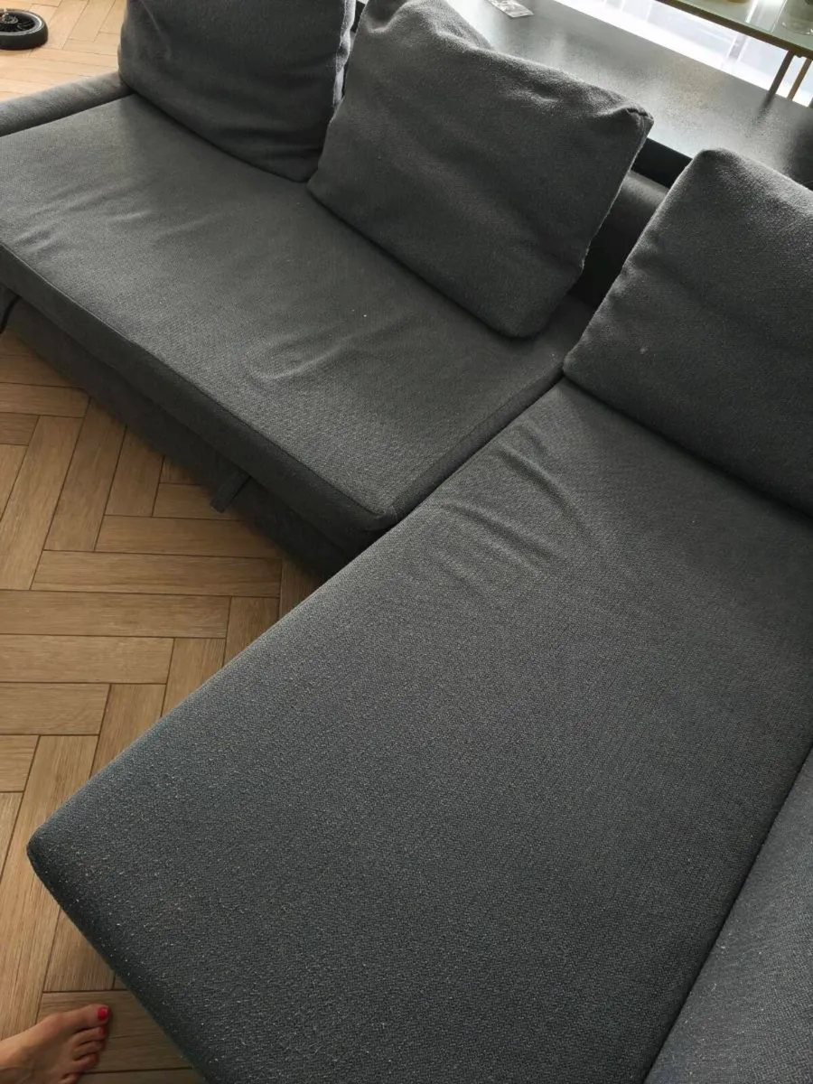 Sofa with chaise lounge - Image 1