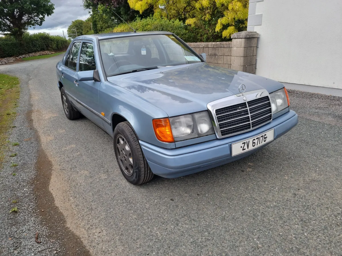Mercedes-Benz E-Class 1989 2.0 PETROL  NCT 11.28 - Image 2