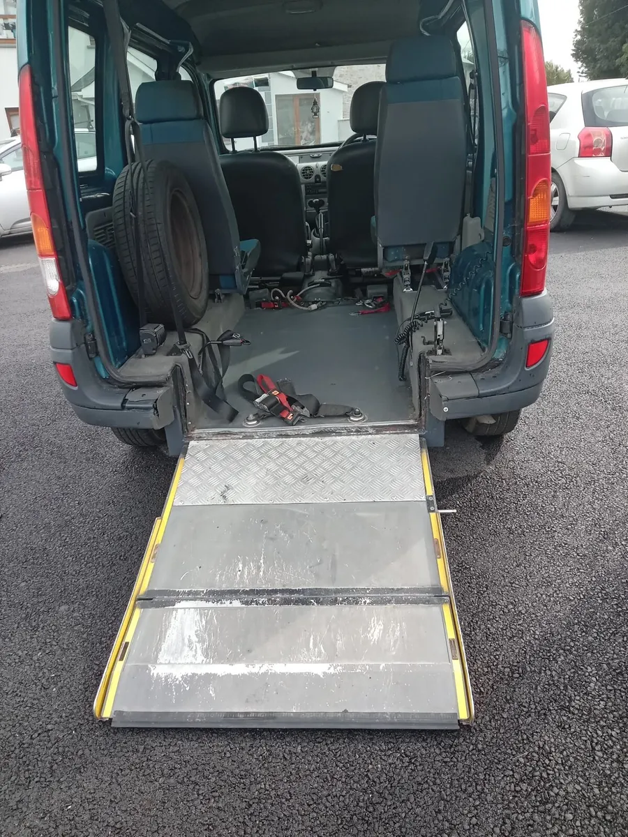 2007 Renault Kangoo (wheelchair accessible) - Image 4