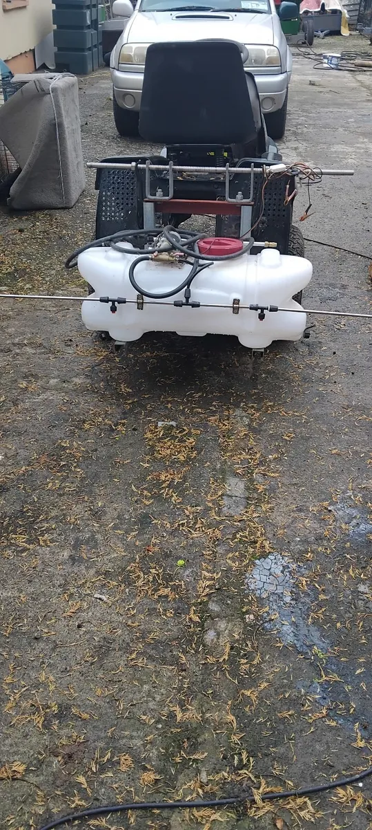 Lawnmower  tractor - Image 2