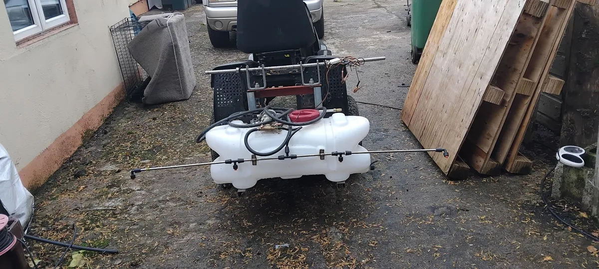 Lawnmower  tractor - Image 3