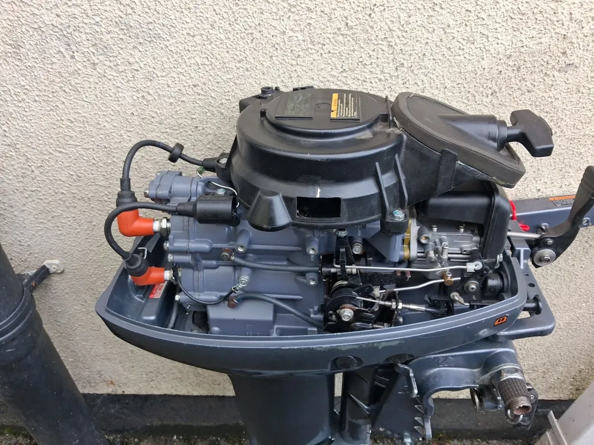 2-stroke outboard YAMAHA-9,9 hp - Image 2