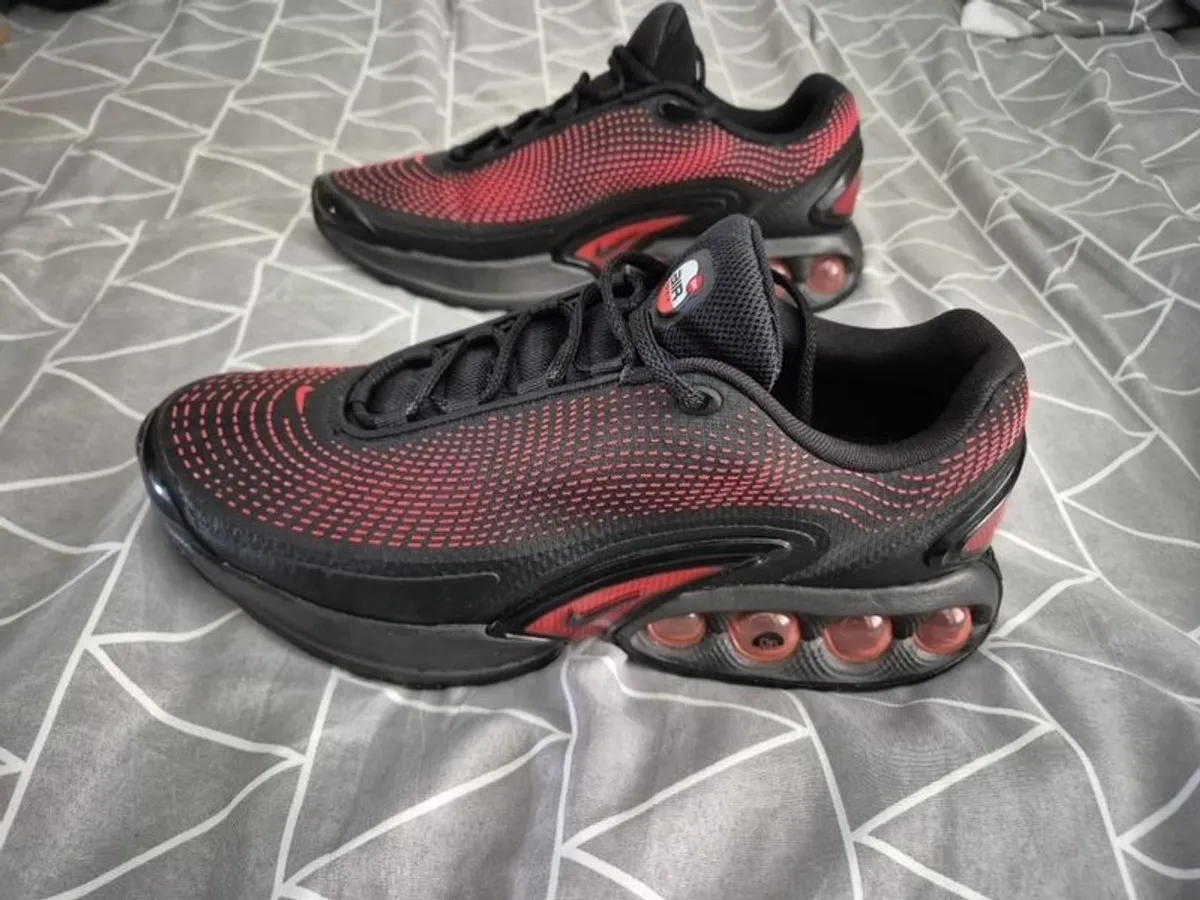 Nike Air Max DN Essential - Image 1