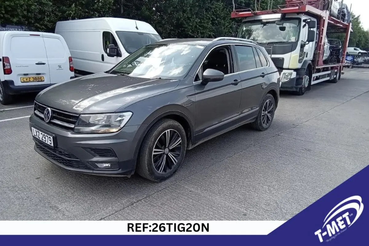 2017 VOLKSWAGEN TIGUAN BREAKING FOR PARTS - Image 1