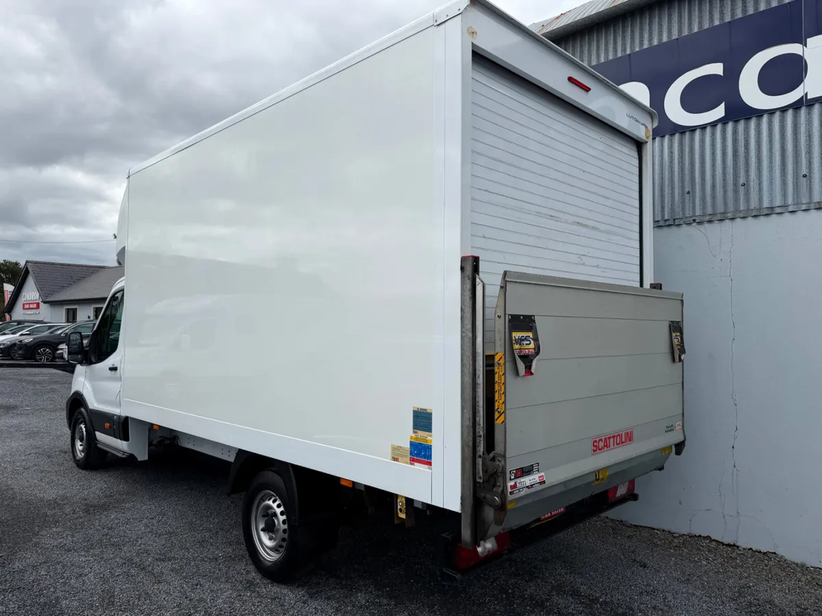 2022 - 221 FORD TRANSIT  LUTON BOX & TAIL LIFT - Image 4