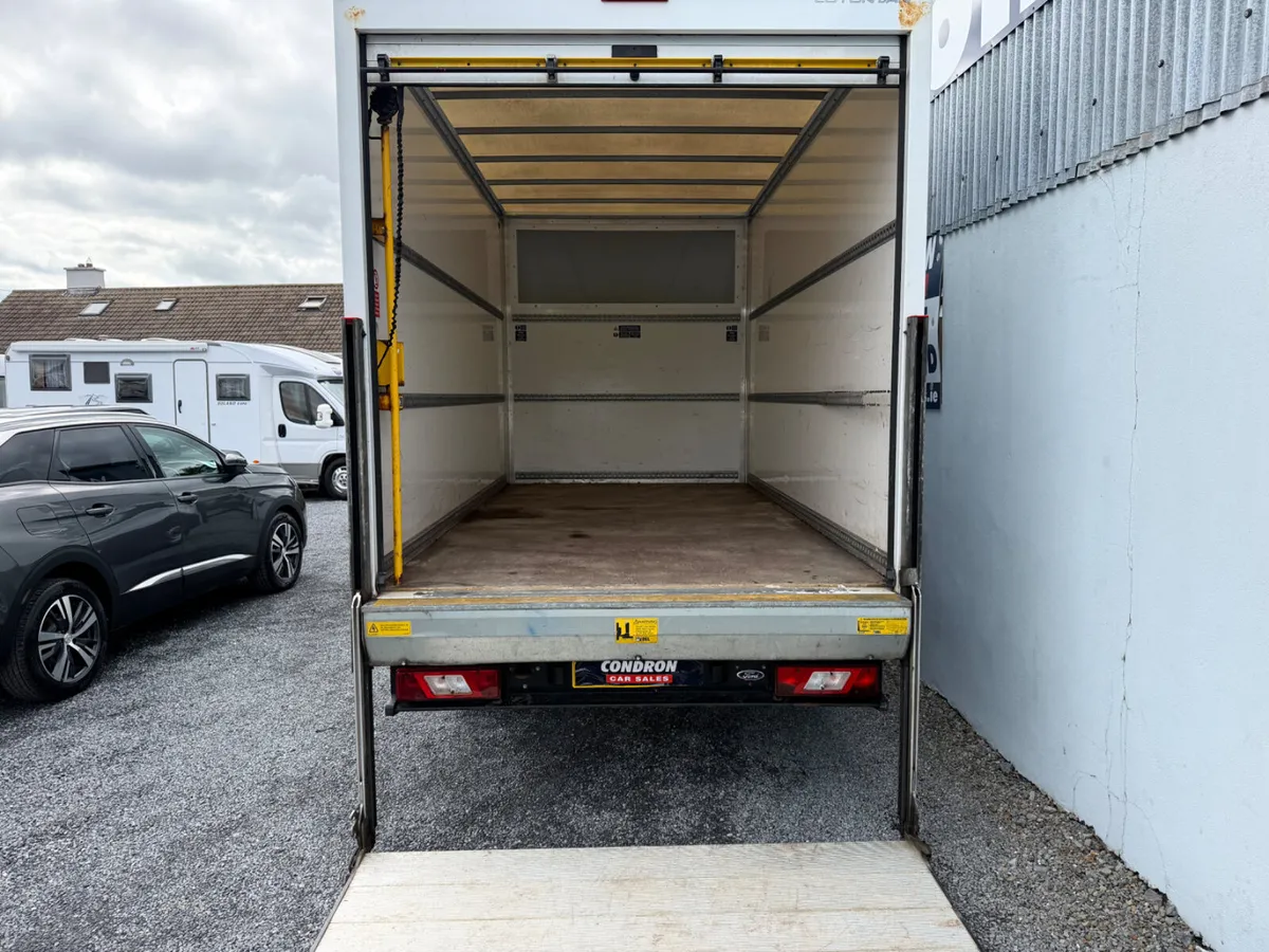 2022 - 221 FORD TRANSIT  LUTON BOX & TAIL LIFT - Image 2