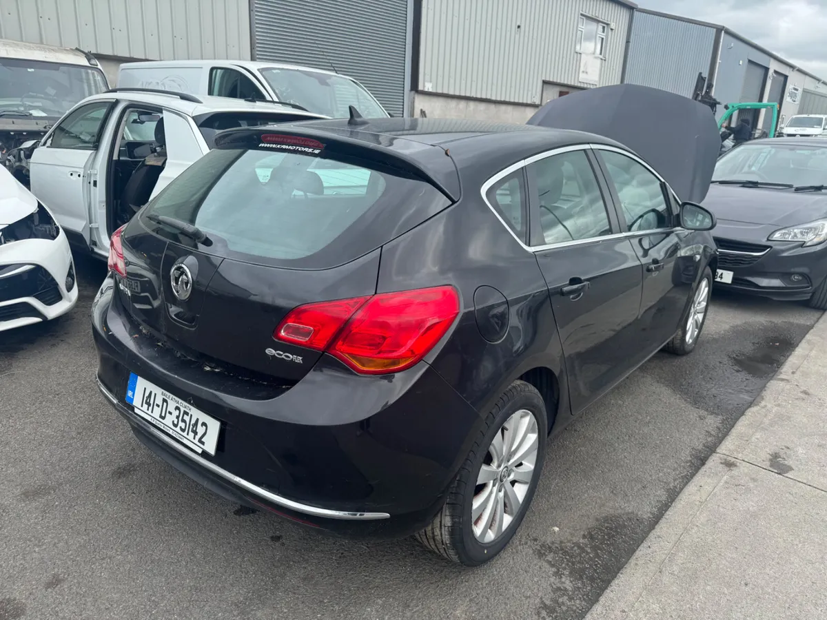 2014 Vauxhall Astra 1.6CRDI BREAKING / PARTS - Image 3