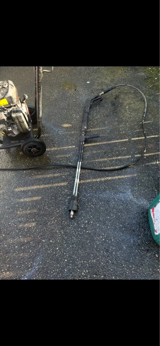 Kawasaki power washer - Image 3