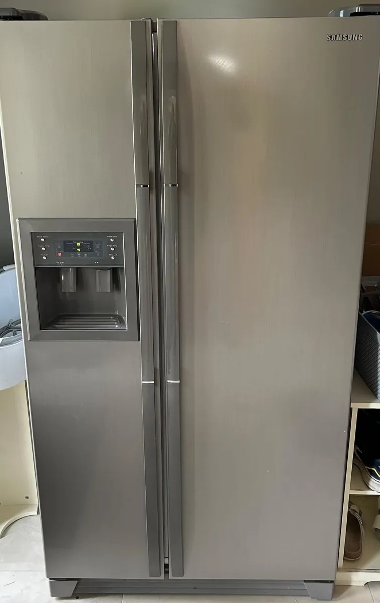 Samsung American Fridge Freezer - Image 1
