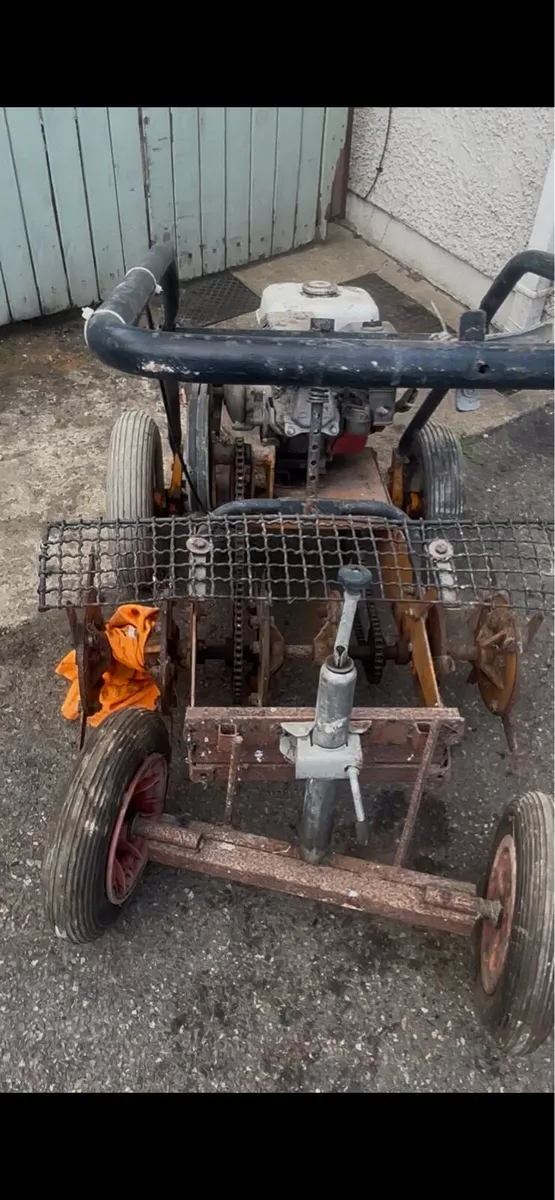 Lawn aerator - Image 2