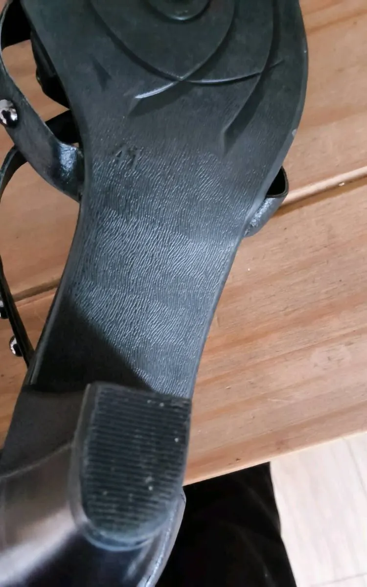 Brand new Ladies designer shoes size 41 black - Image 4
