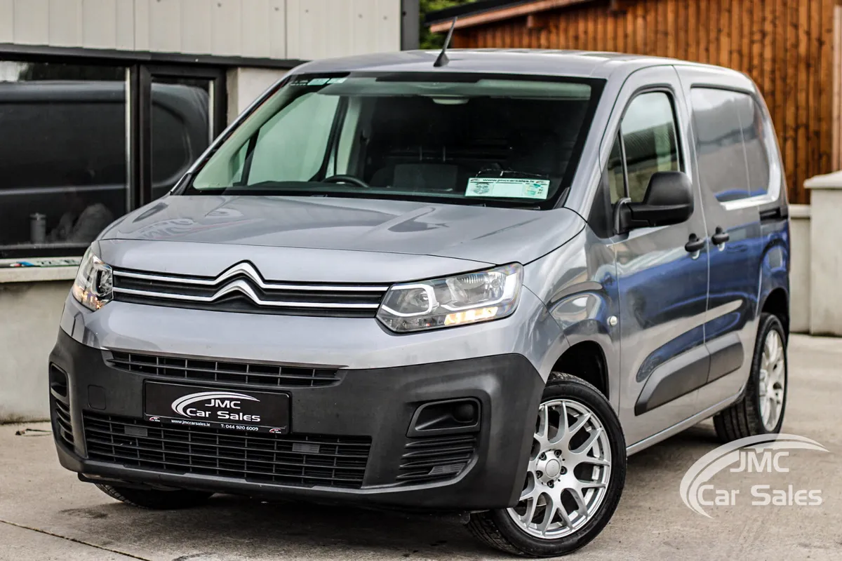 2022 CITROEN BERLINGO - Image 1
