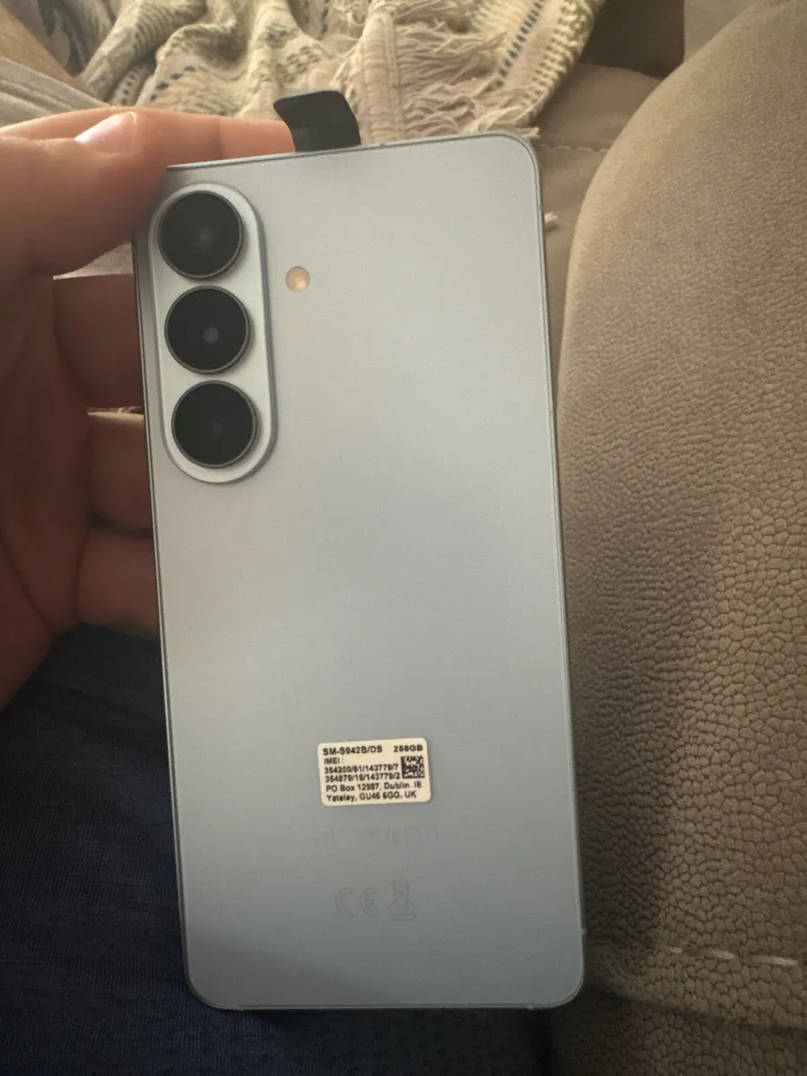Samsung s26 - Image 1