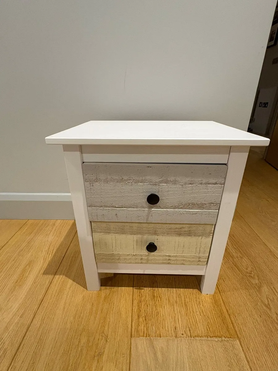Bedside lockers - unmade and in original packaging - Image 2
