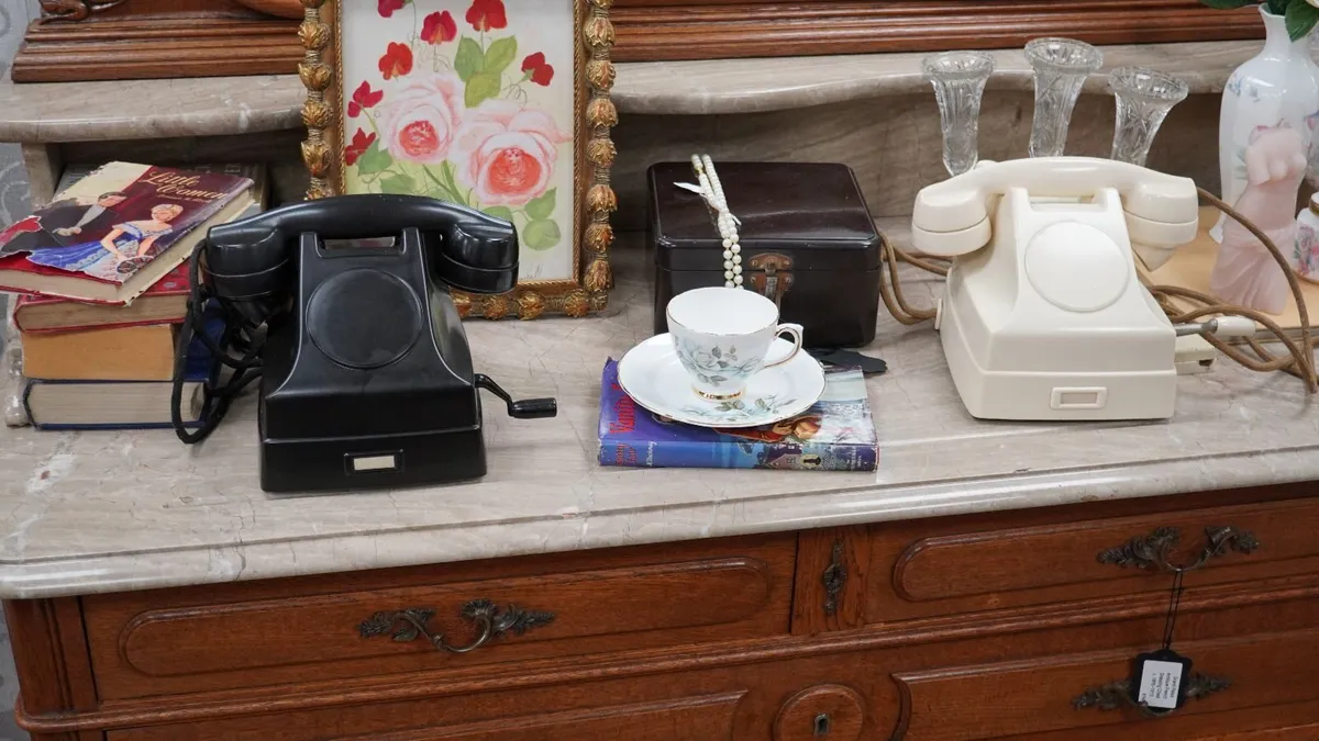 Pair of Irish P&T Ericsson Telephones - Image 1