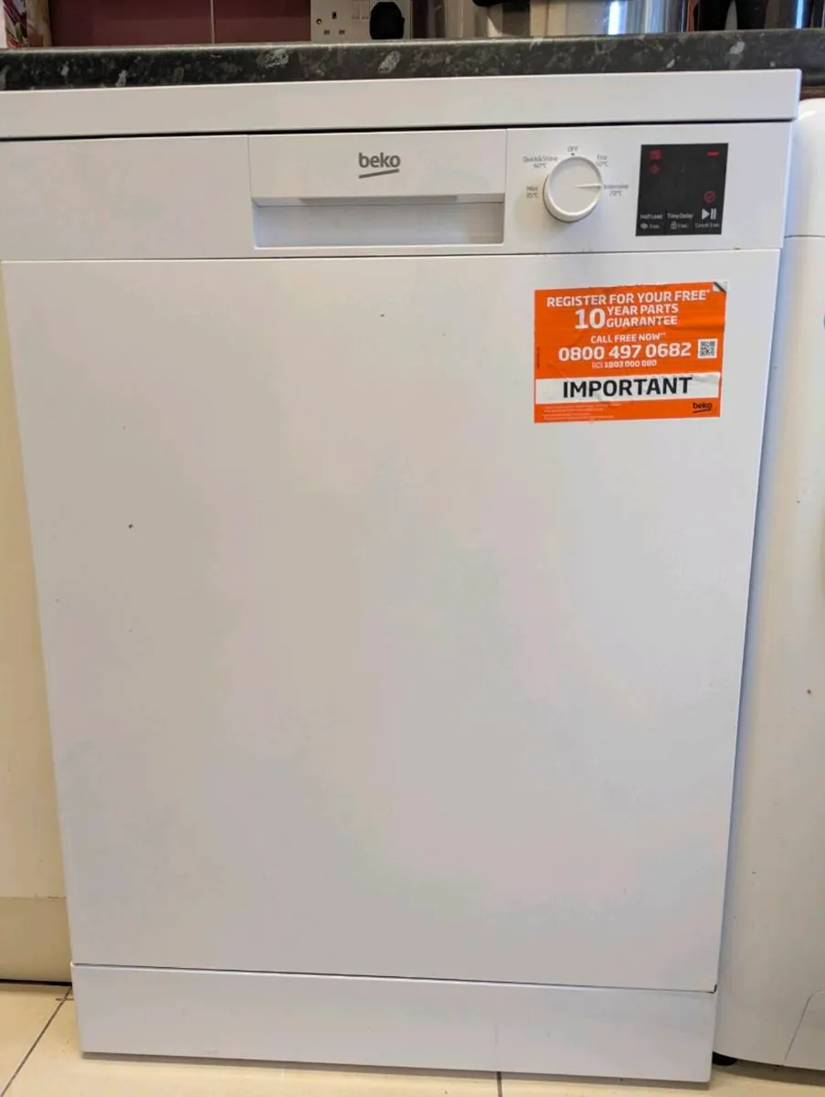 One year old BEKO Dishwasher H85 W59.8 D60 - Image 2