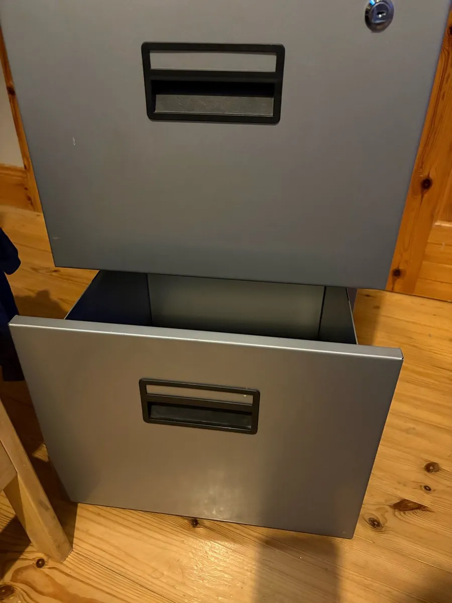 Filing cabinet - Image 2