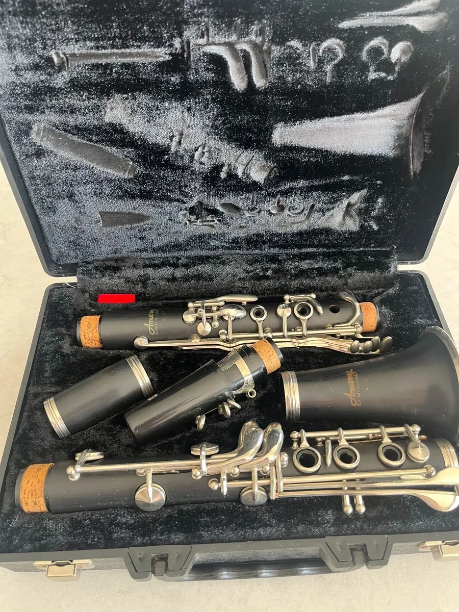 Armstrong Elkhart 4001 Clarinet (With case)