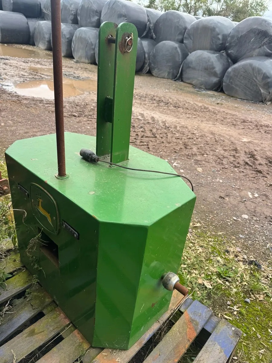 John Deere weight block - Image 1