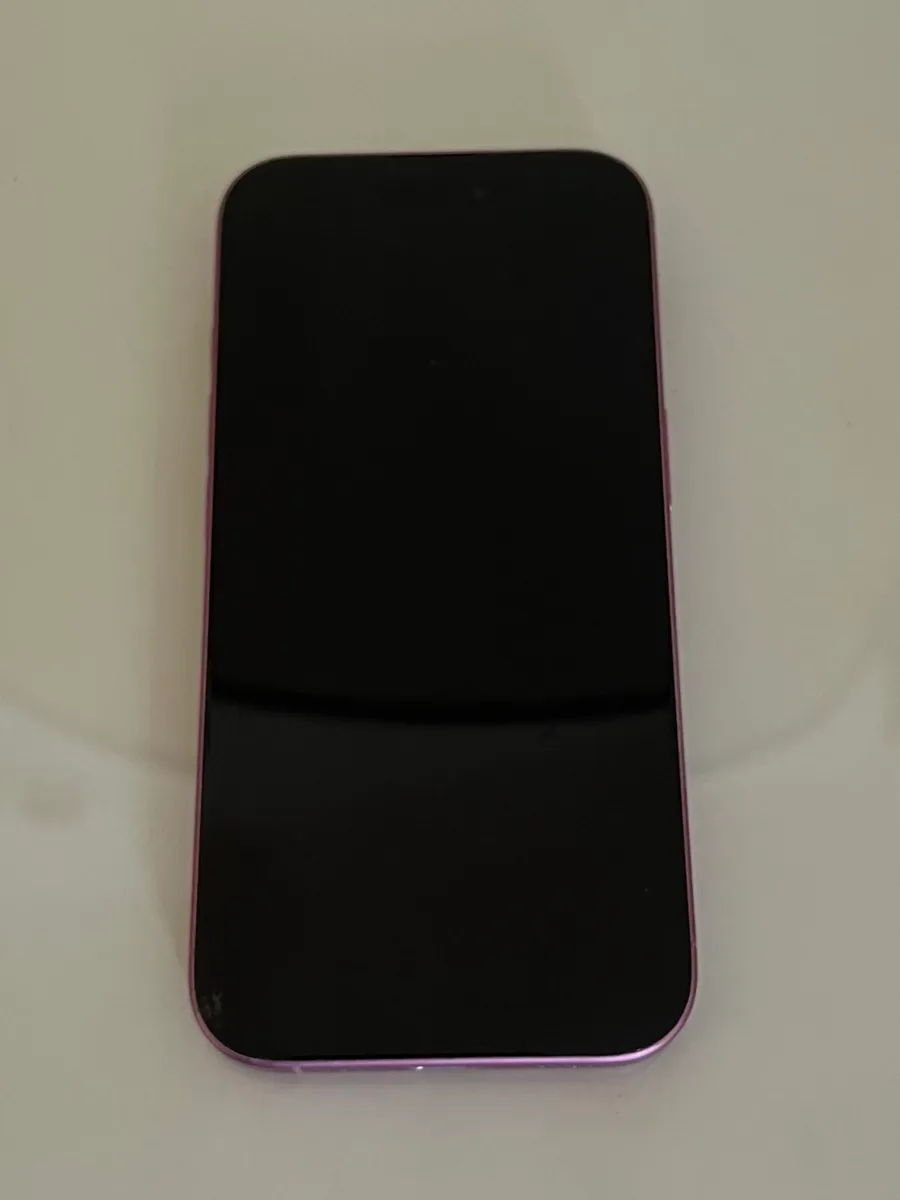iPhone 16 - Image 2