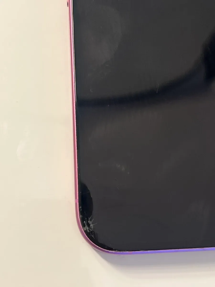 iPhone 16 - Image 3