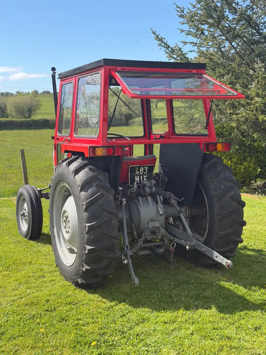 Vintage Massey Ferguson tractor - Image 1