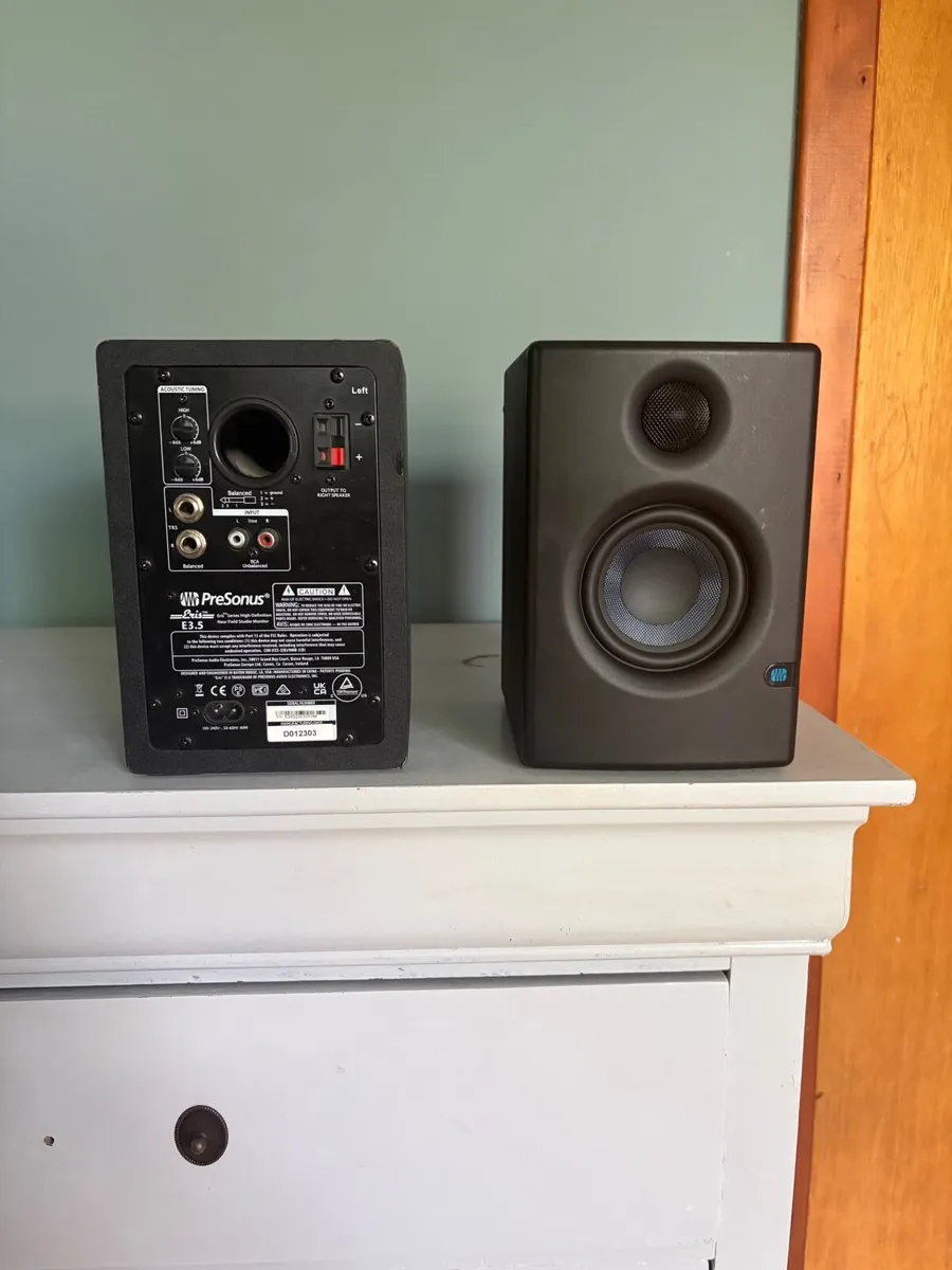 Dj Equipment - Image 3