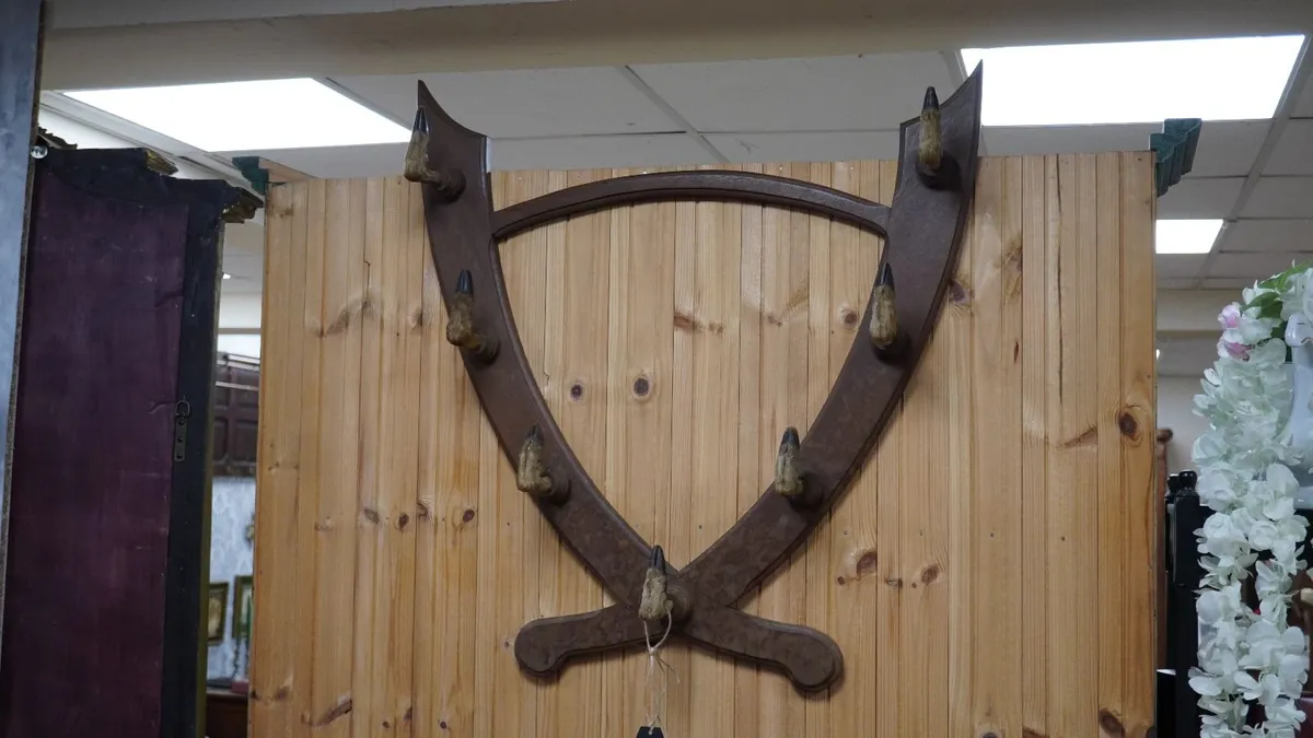 Vintage Deer Hoof Wall Coat Rack - Image 1