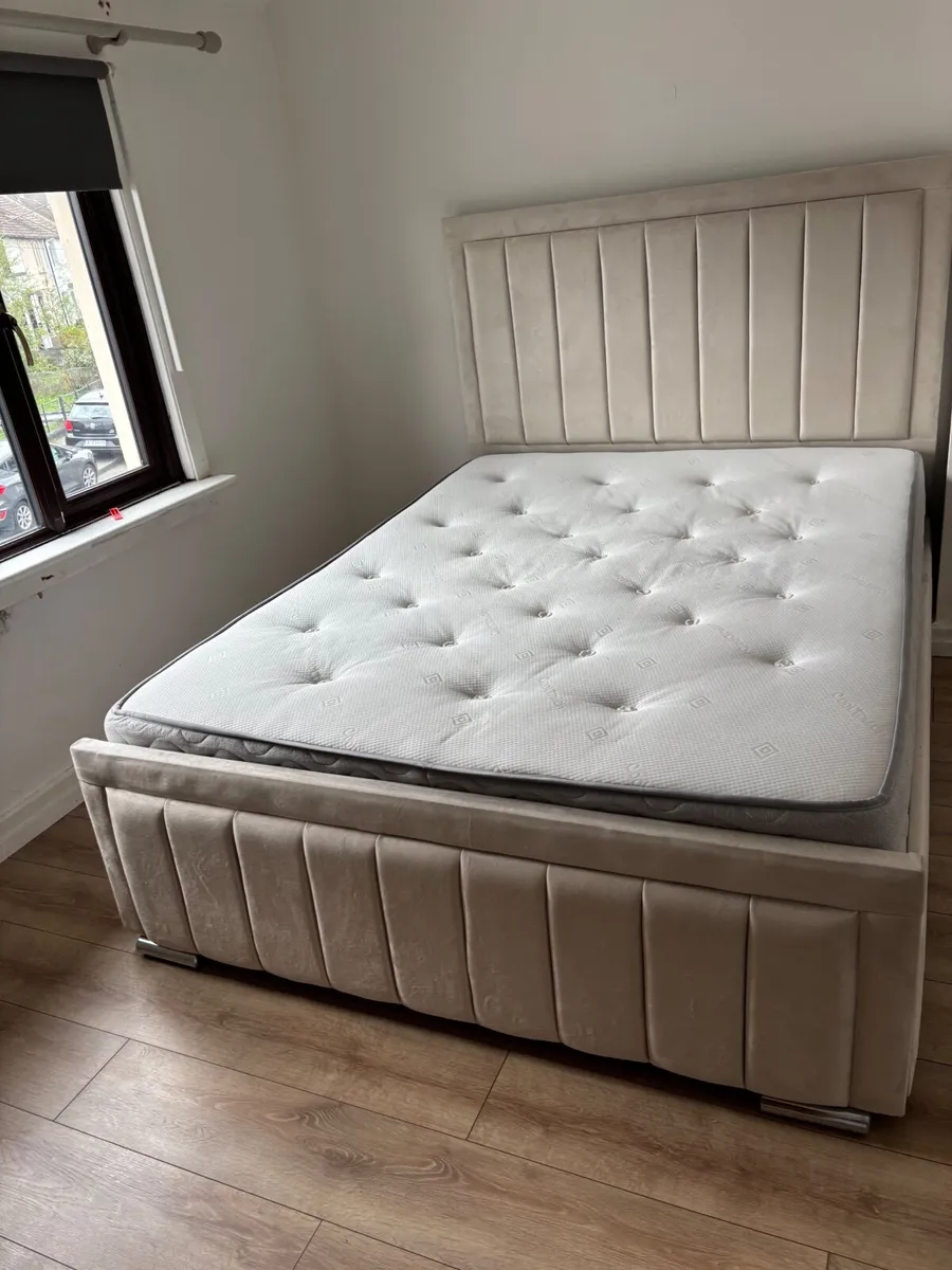 Beds - Image 1