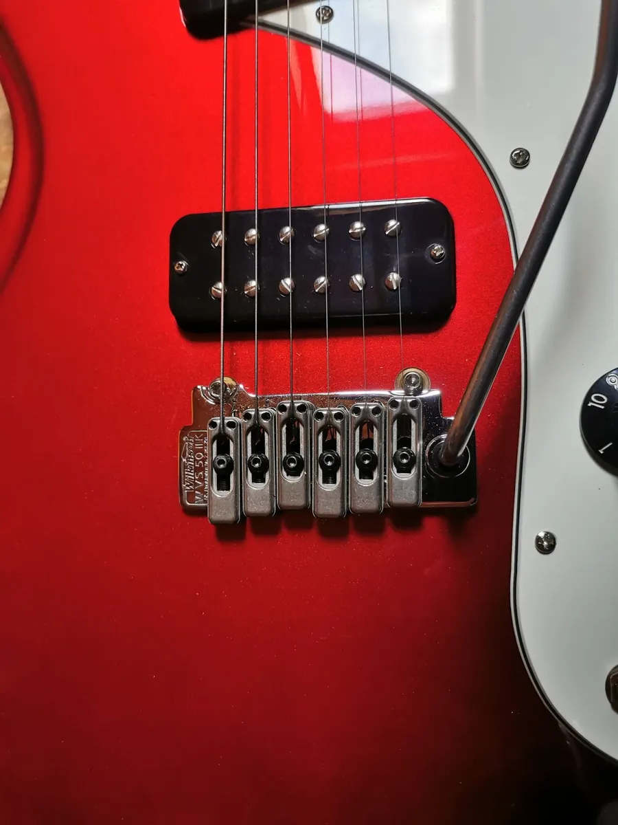 Electric guitar - Image 3