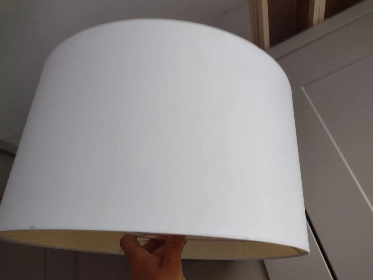 Large lamp shade - Image 1