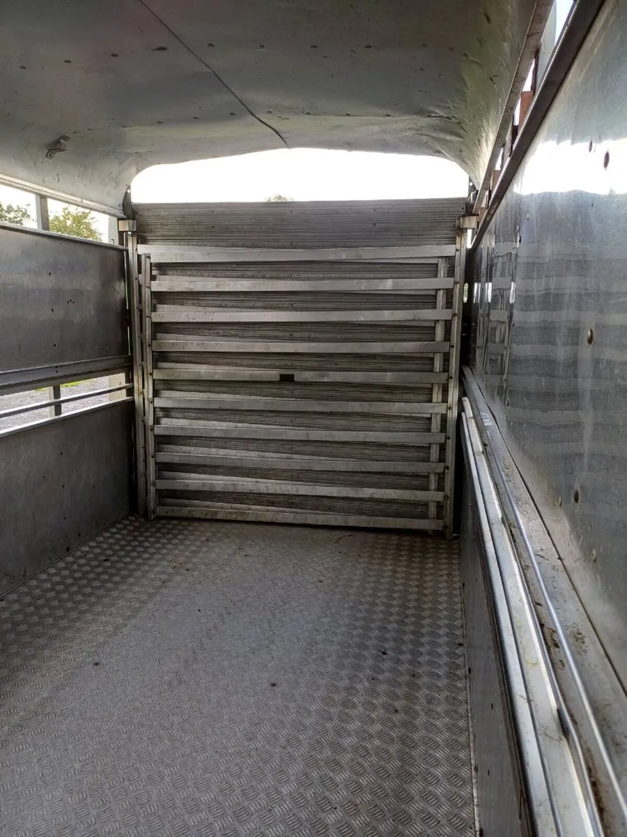 Ifor Williams 12ft cattle trailer €3500 Euros - Image 4