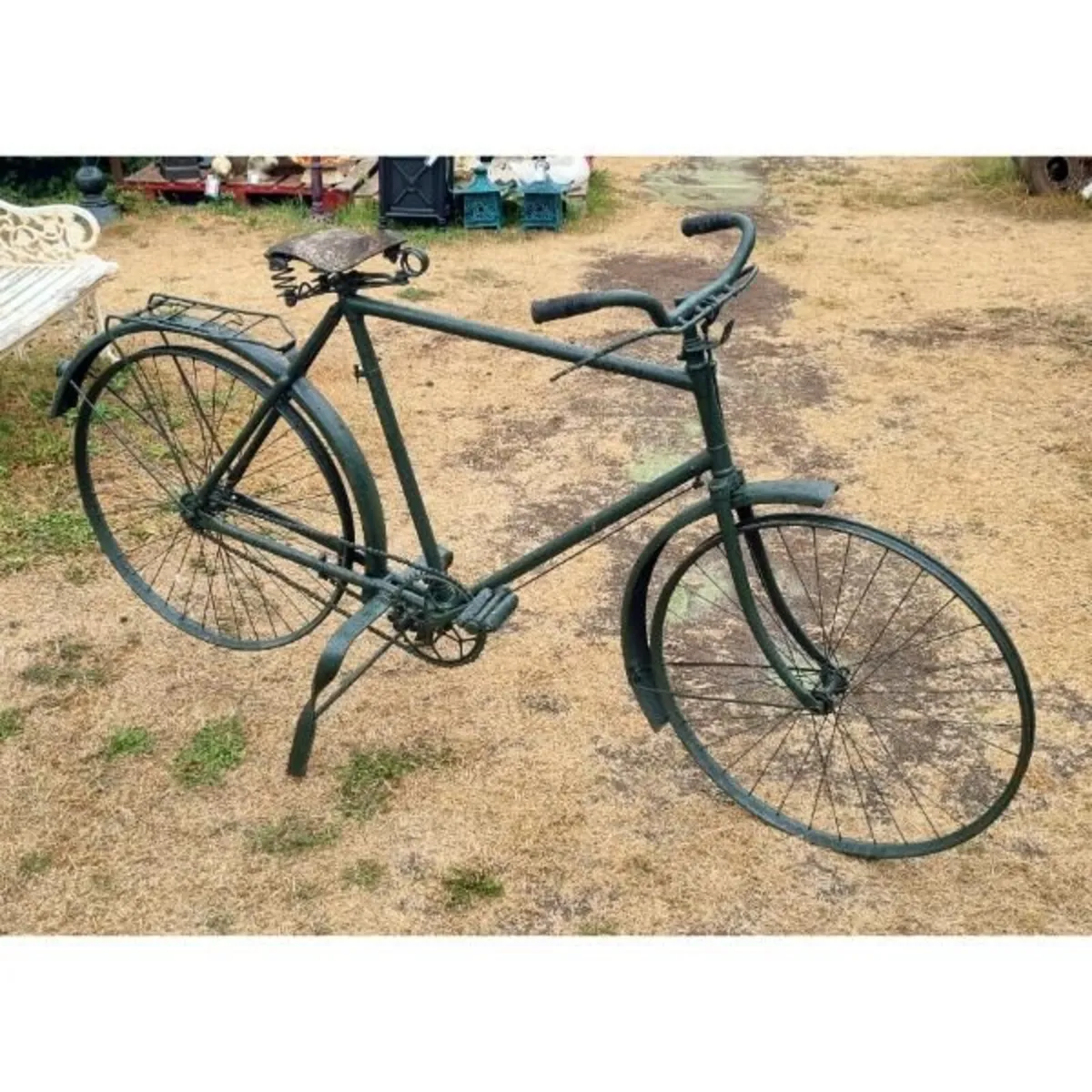 Vintage Bike on Stand KAS1313 - Image 1