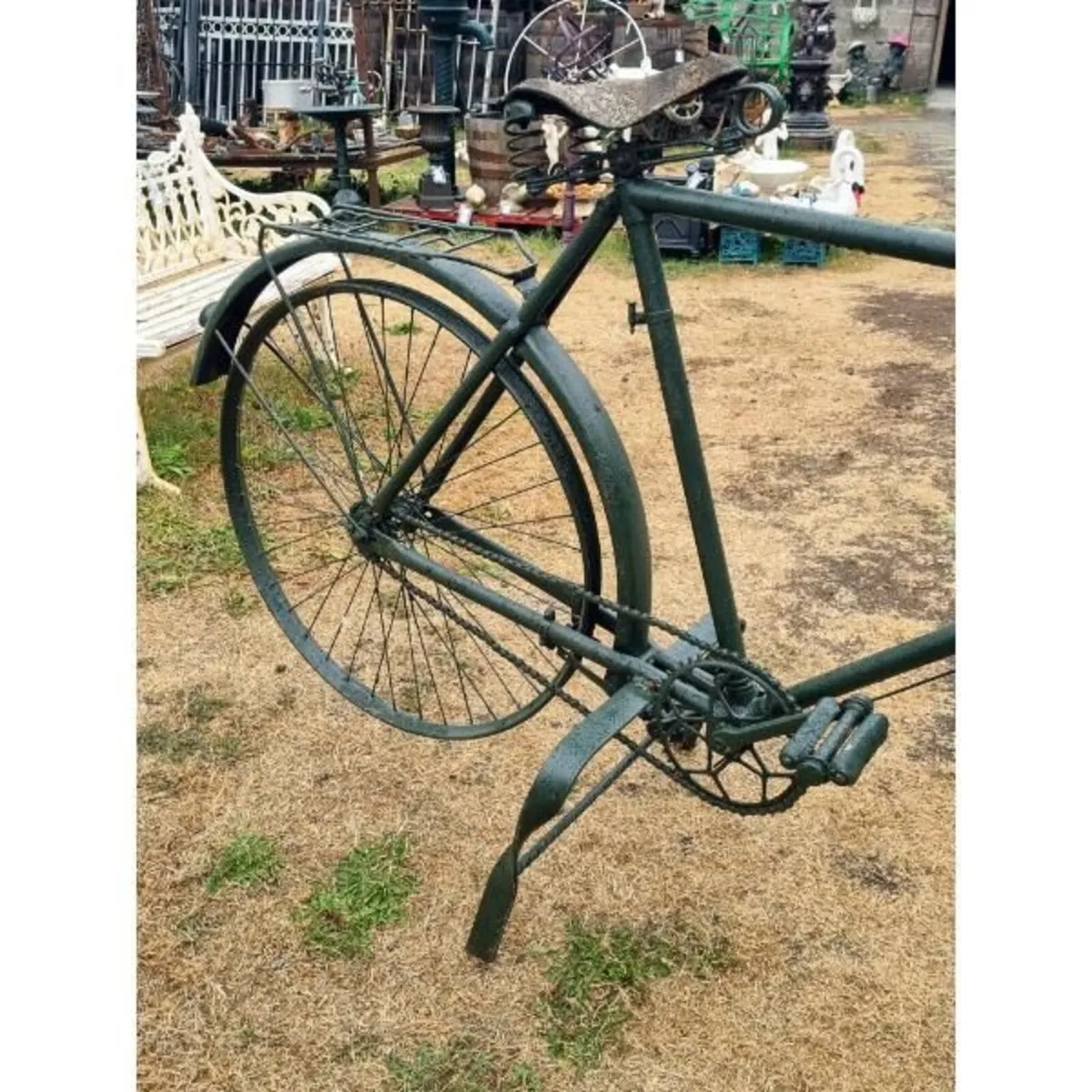 Vintage Bike on Stand KAS1313 - Image 3