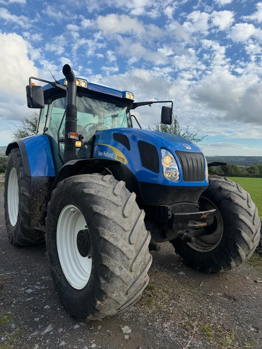New Holland TVT170 - Image 1