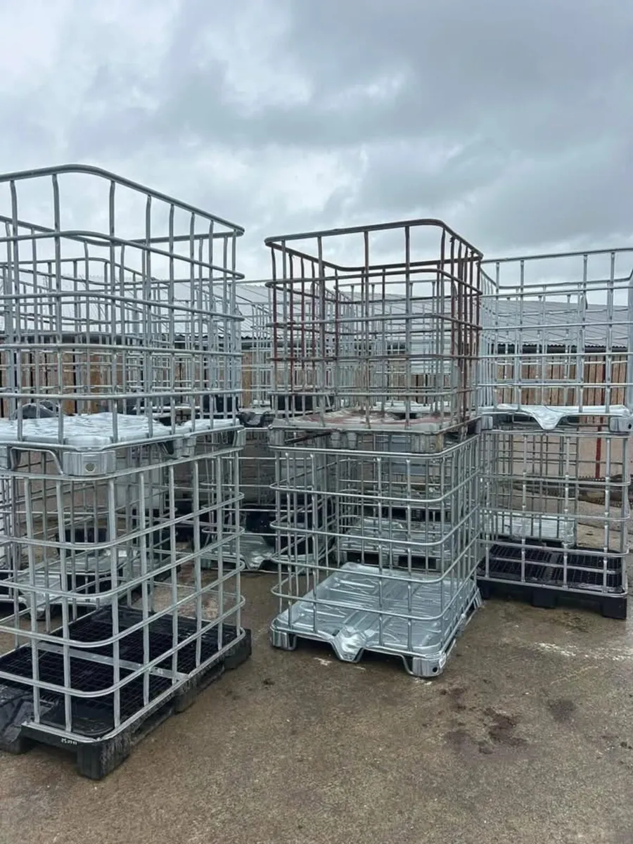 Ibc tanks / cubes 1000 & 600 Litre + cages - Image 3