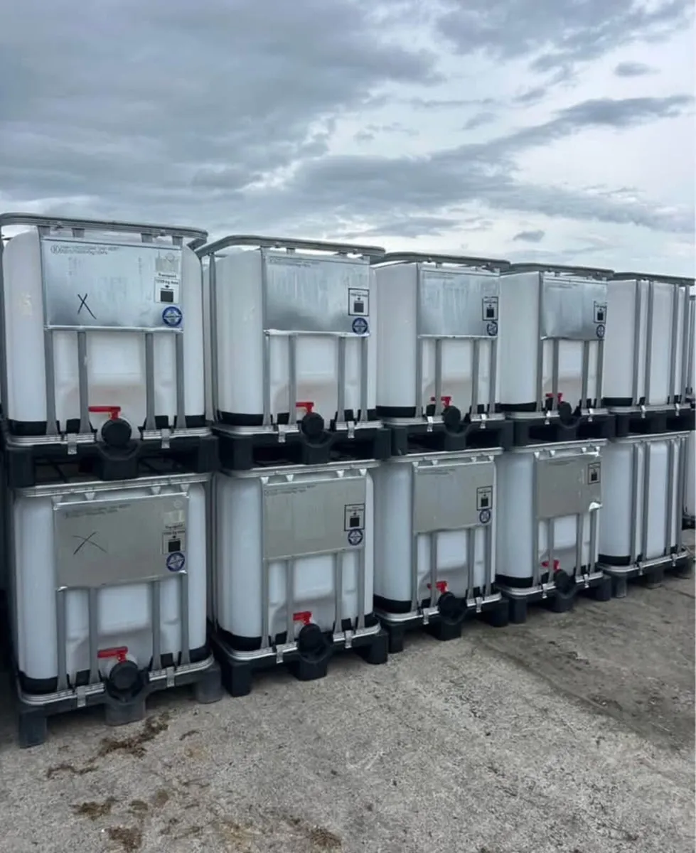 Ibc tanks / cubes 1000 & 600 Litre + cages - Image 2