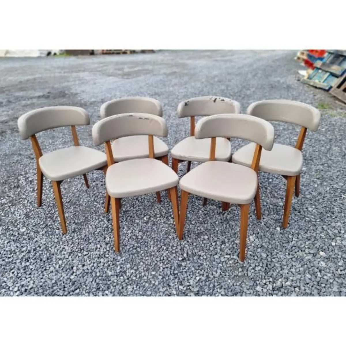 Nathan Furniture Extending Dining Table and Chairs - Image 3