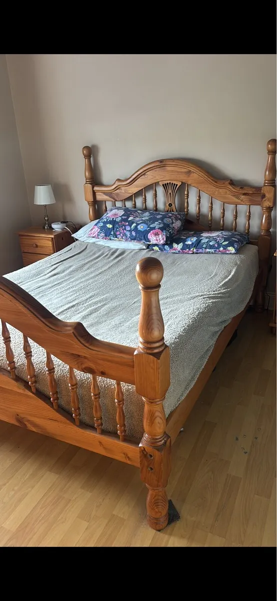 SOLID PINE KING SIZE BED FRAME - Image 1