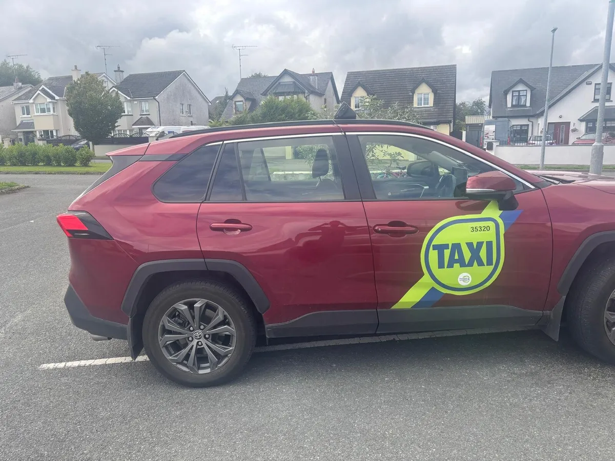 Taxi for rent - Image 3