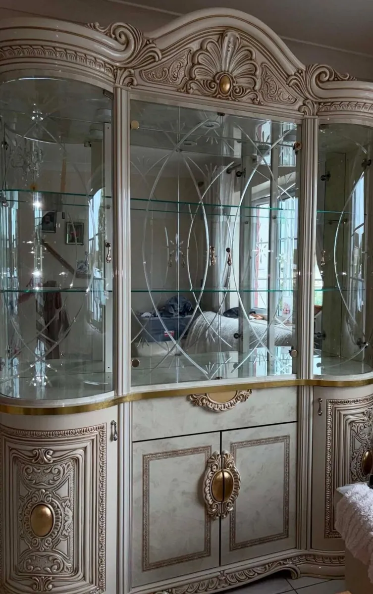Furniture - Image 4