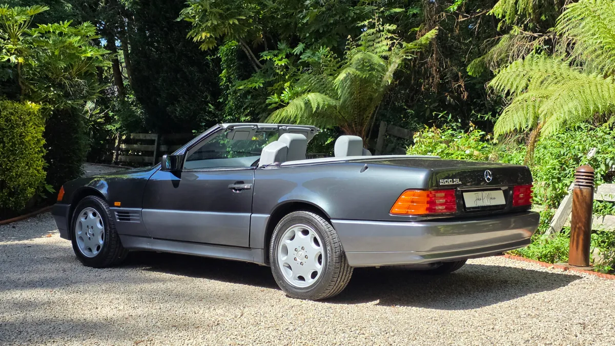 1992 Mercedes-Benz 500SL - 33,000 Miles - Image 3