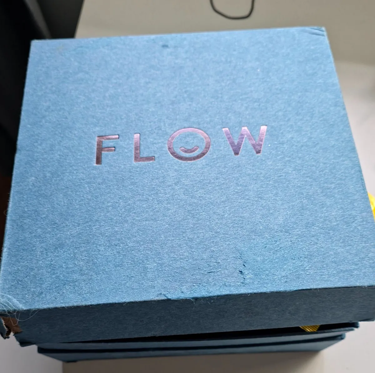 Flow headset and some pads not sure about the acce - Image 1